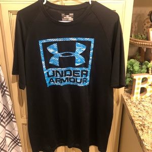 Under Armour heat gear loose fit large